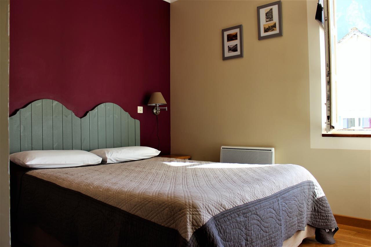 Hotel Burlatis Sainte-Énimie Εξωτερικό φωτογραφία
